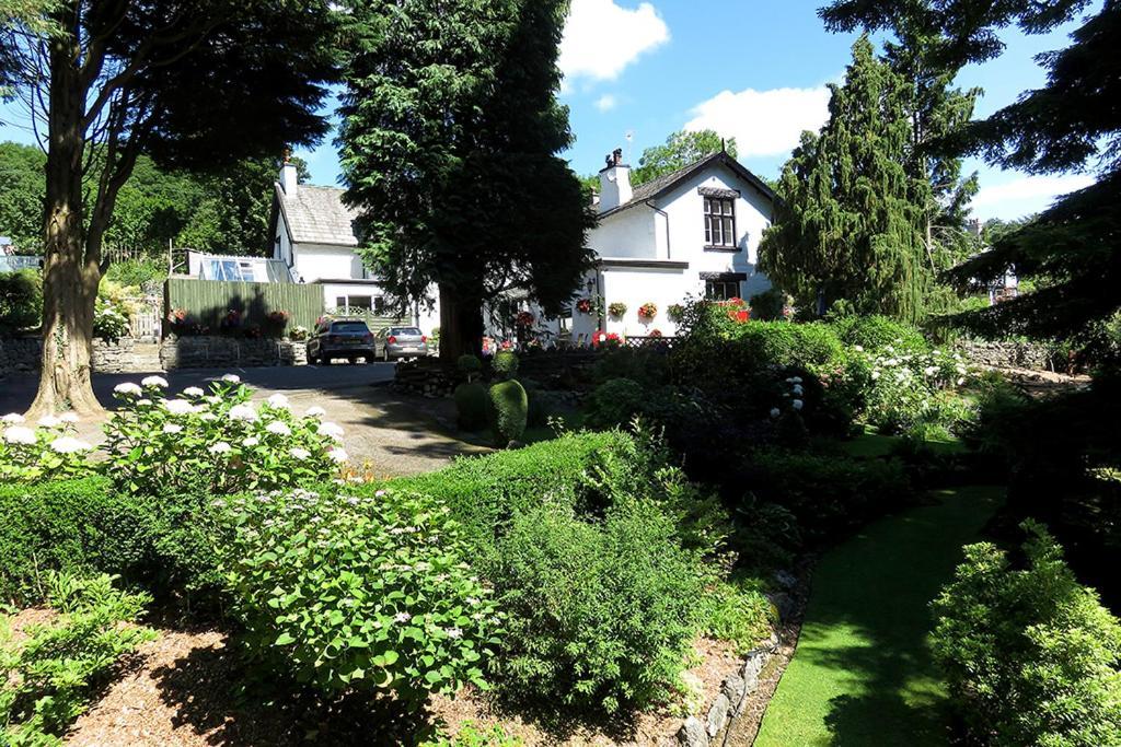 Grange Manor Bed & Breakfast Exterior photo